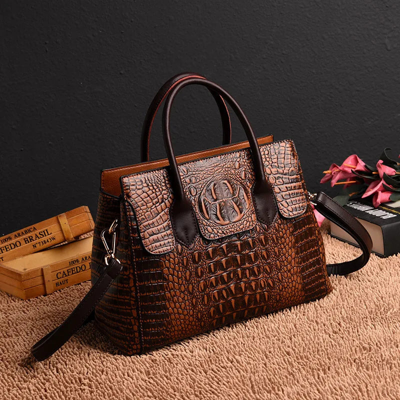 The Savannah Leather Tote