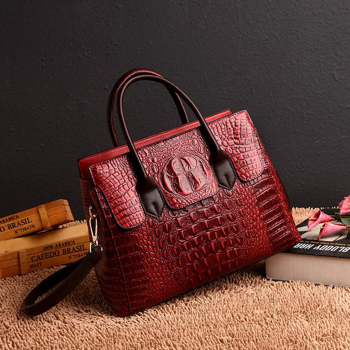 The Savannah Leather Tote