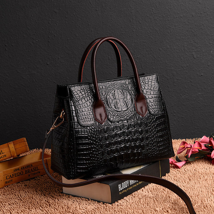 The Savannah Leather Tote