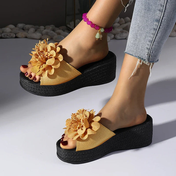 Reese Platform Slide