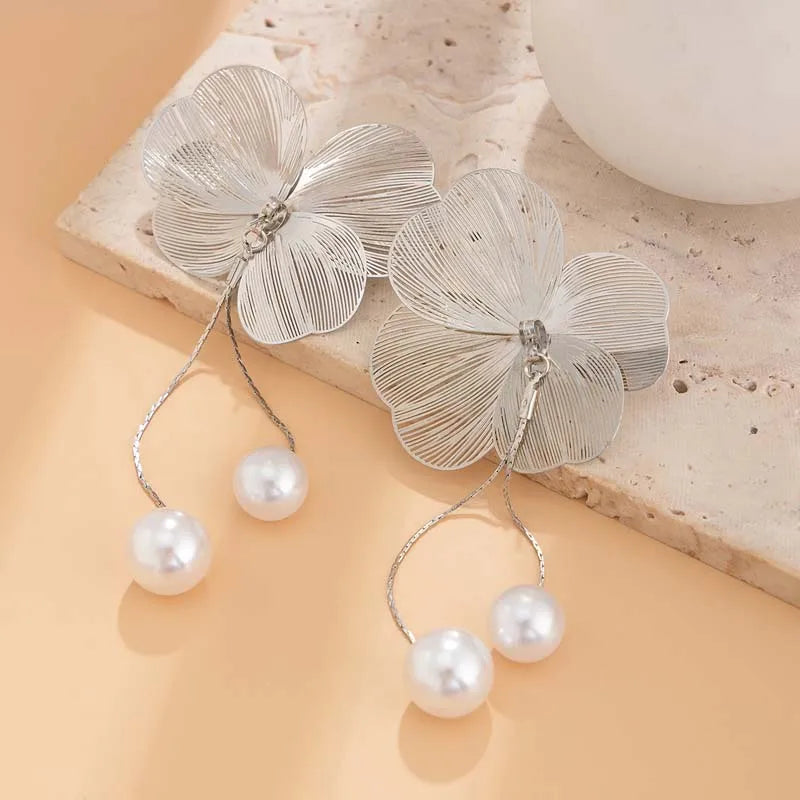 Velour Orchid Pearl Earrings