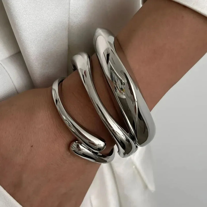 Velour Ronde Bangle
