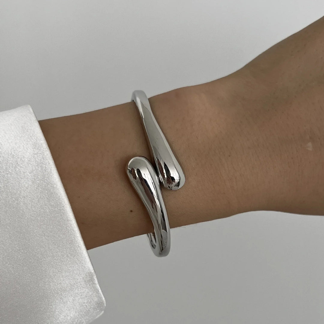 Velour Ronde Bangle