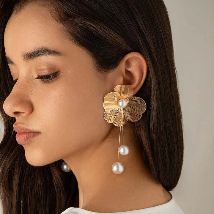 Velour Orchid Pearl Earrings