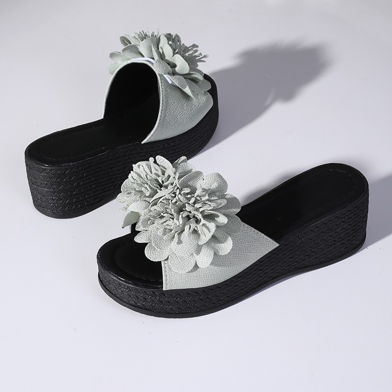 Reese Platform Slide