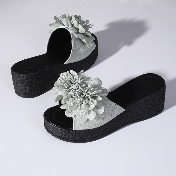 Reese Platform Slide