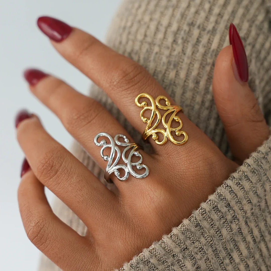 Velour Nouveau Ring