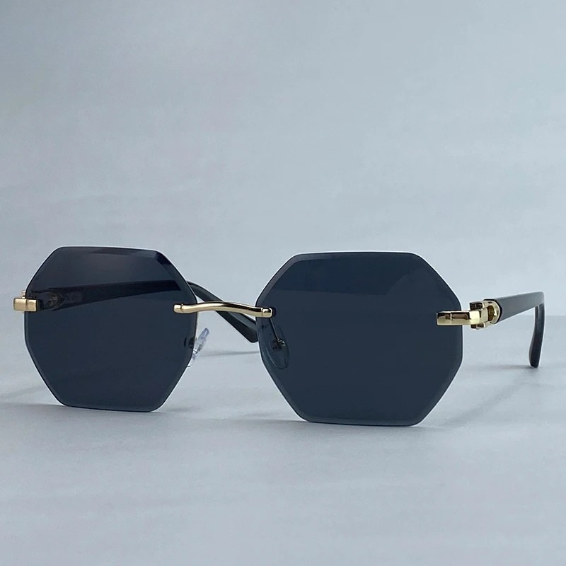 Alex Diamond Cut Rays
