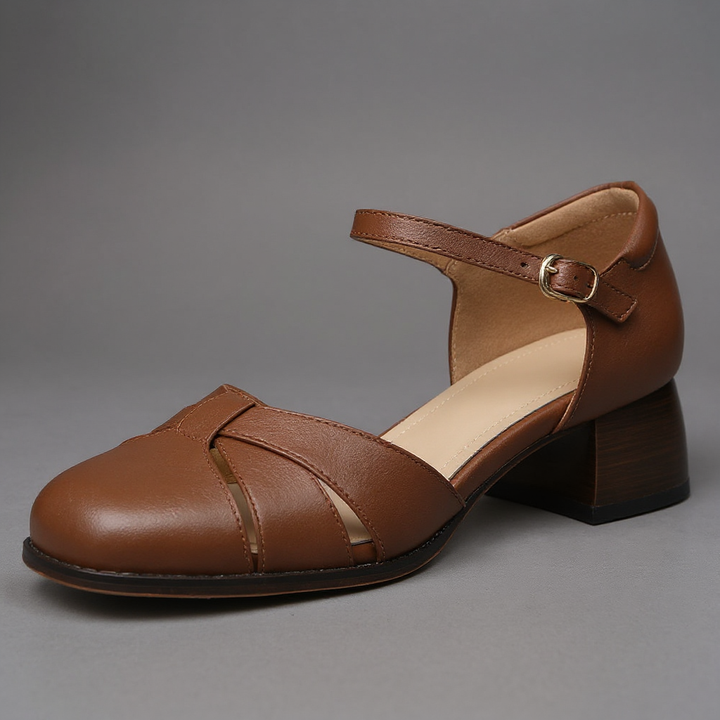 Cassidy Closed Toe Sandal