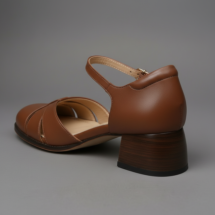 Cassidy Closed Toe Sandal