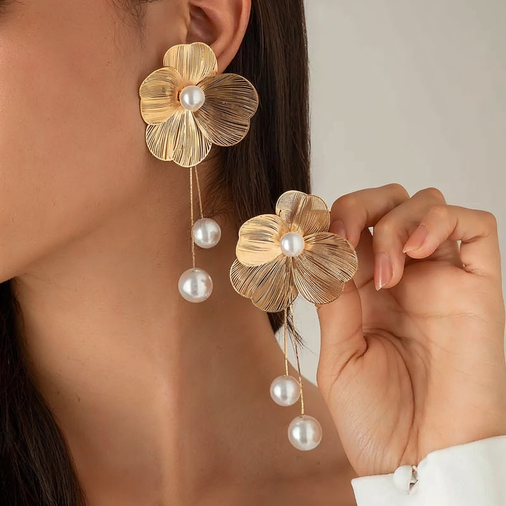 Velour Orchid Pearl Earrings