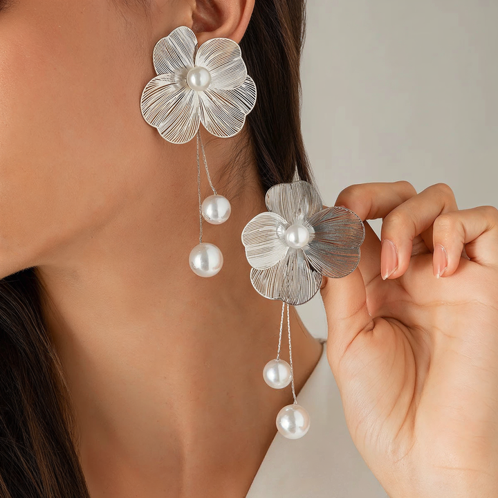 Velour Orchid Pearl Earrings